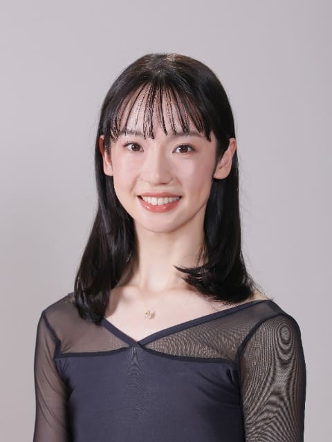 塩谷綾菜 – Ayana Shiotani