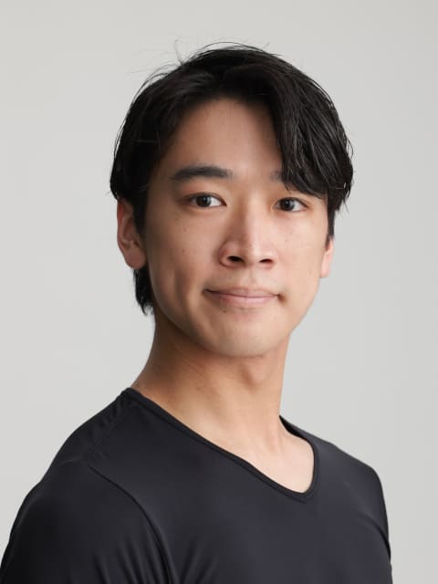 山﨑琉世